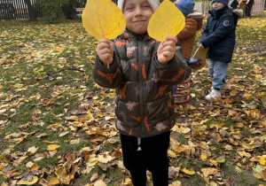 jesienna pogoda w przedszkolnym ogrodzie
