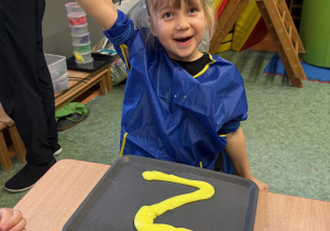 dzieci podczas warsztatów sensorycznych EKSPERCI SLIME