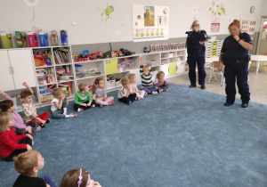 Zajęcia z policjantkami