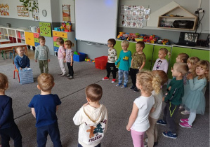 Tygryski śpiewają piosenkę urodzinową