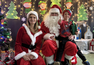 zdjęcie z Mikołajem i Mikołajową