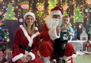 zdjęcie z Mikołajem i Mikołajową