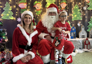 zdjęcie z Mikołajem i Mikołajową