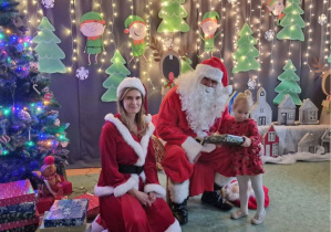 spotkanie z Mikołajem i Mikołajową