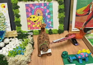 Prace plastyczne wykonane na konkurs "Mój ulubiony dinozaur"