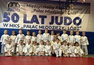 dzieci podczas zajęć judo